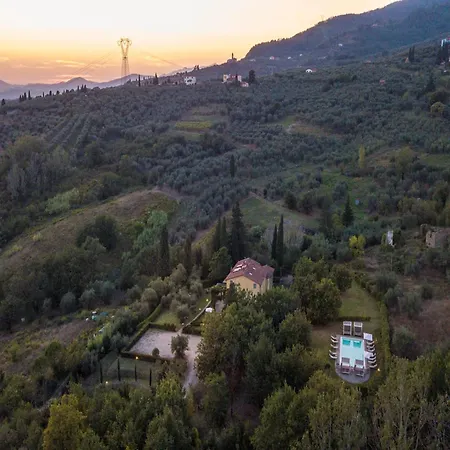 In Tuscany With Scenic Pool Views